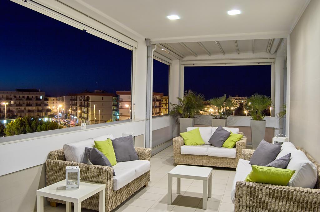 Soglow Business Class Hotel Molfetta Kültér fotó