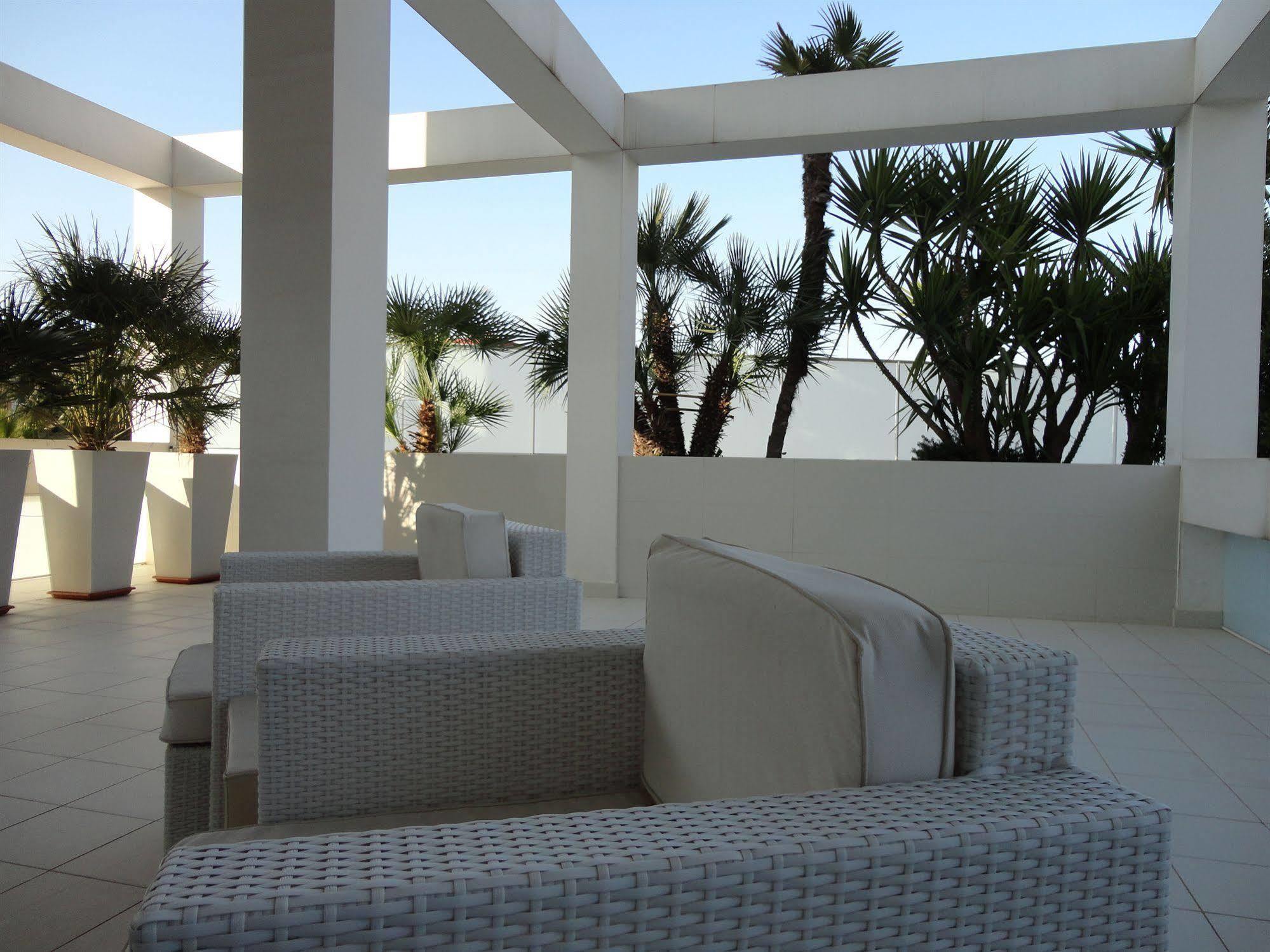Soglow Business Class Hotel Molfetta Kültér fotó